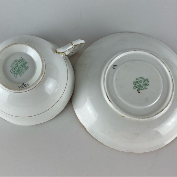 Royal Grafton Teacup and Saucer RARE Flowers - Picture 8 of 8